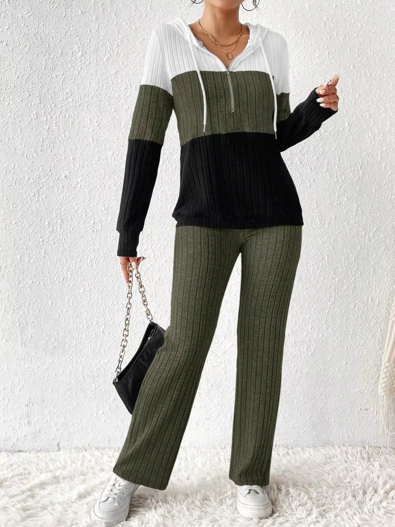 1146b03689f74adc8f4eac39d06649e2-Max-Origin