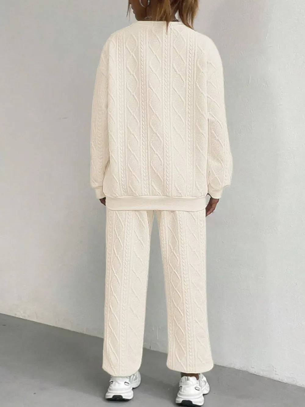 1f26d7bf-7c8a-4dc5-b3c3-cacee36b19e7-Max